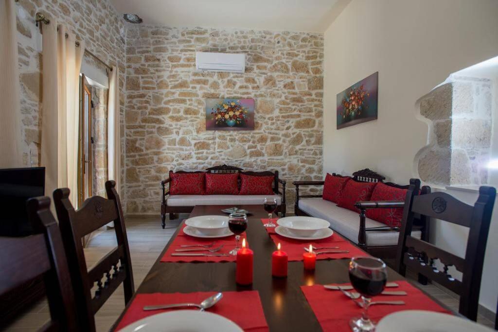 הוילה Iris House Sívas מראה חיצוני תמונה