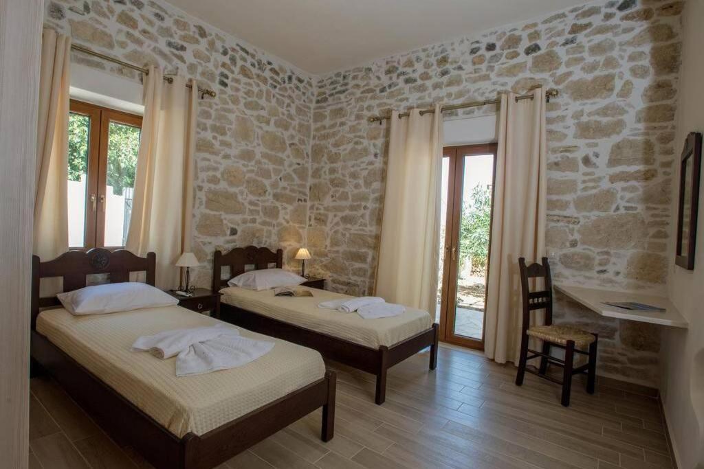 הוילה Iris House Sívas מראה חיצוני תמונה